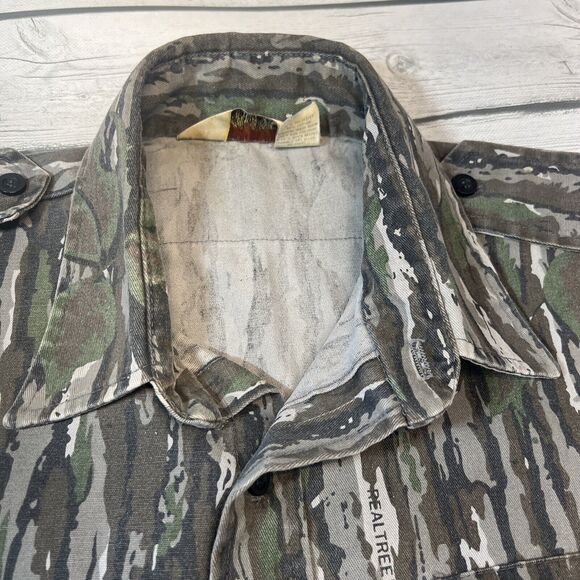 Vintage Cabela’s Chamois Button Shirt Men's Medium Long Sleeve Realtree Camo USA - Picture 5 of 9